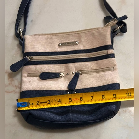Designer STONE MOUNTAIN Crossbody Bag Cream/Blue Faux Leather PURSE - Picture 3 of 8